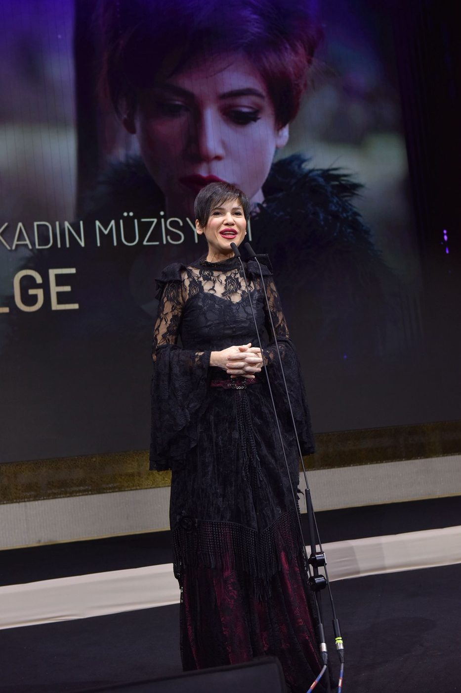 Türkiye Kadın Zirvesi sahne performansı